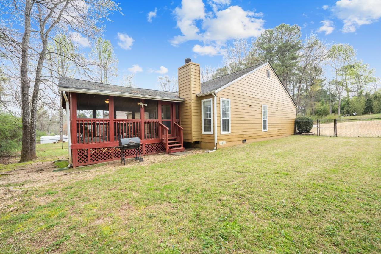 Mountain View Getaway Villa Stone Mountain Exterior photo